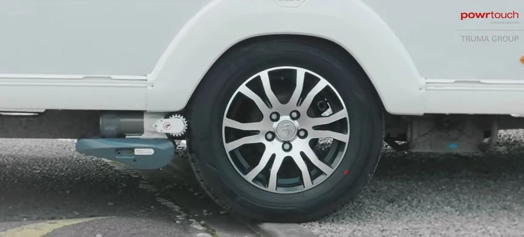 Powrtouch Evolution Twin Axle Manual Caravan Mover 9 Powrtouch Evolution Twin Axle Manual Caravan Mover - Image 9
